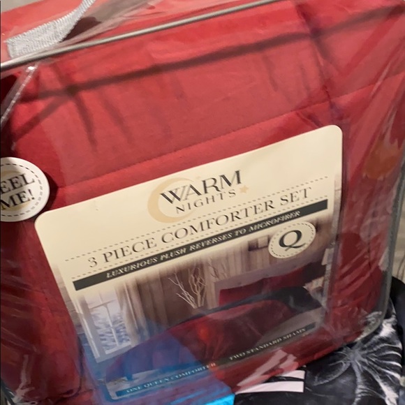 3 pc comforter Set - Picture 5 of 5